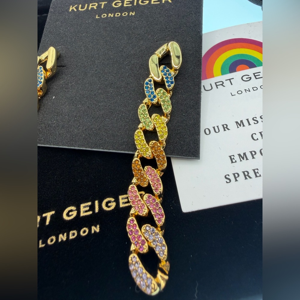 🌈 Kurt Geiger Rainbow Pave link earrings NWT w/ KG dust bag - Picture 11 of 13